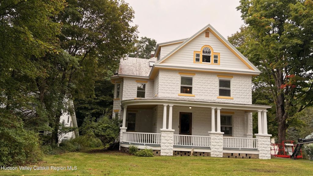 22 Maple Avenue 1, Philmont
