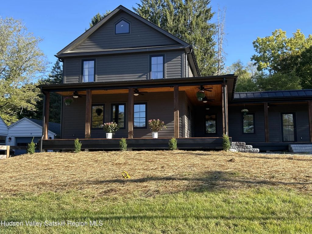 21 Highland Street Stop 2, Millerton
