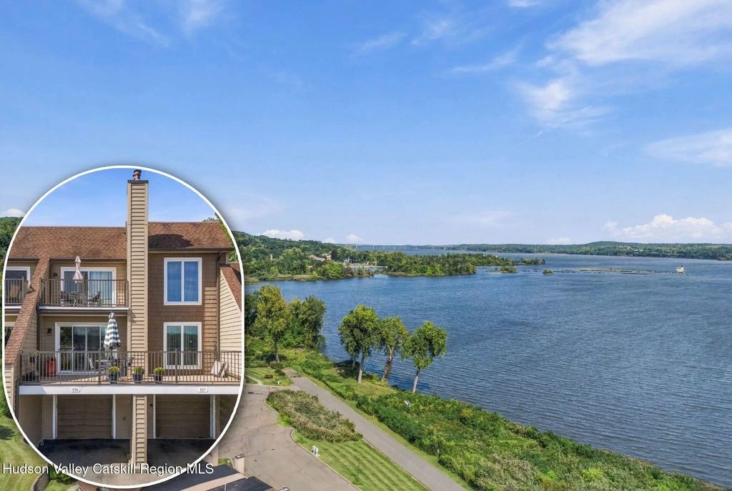 137 Riverview Condos, Port Ewen