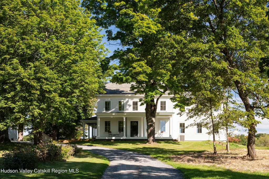 367 Viewmont Road, Germantown