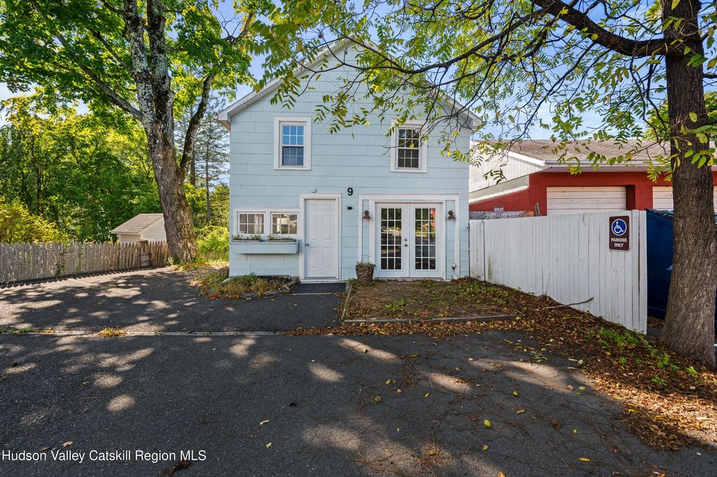 9 Rock City Road, Woodstock