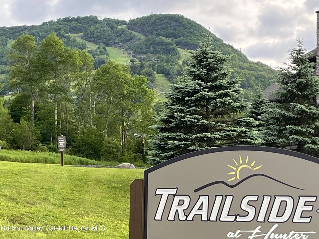 8 Trailside Drive B-9, Hunter