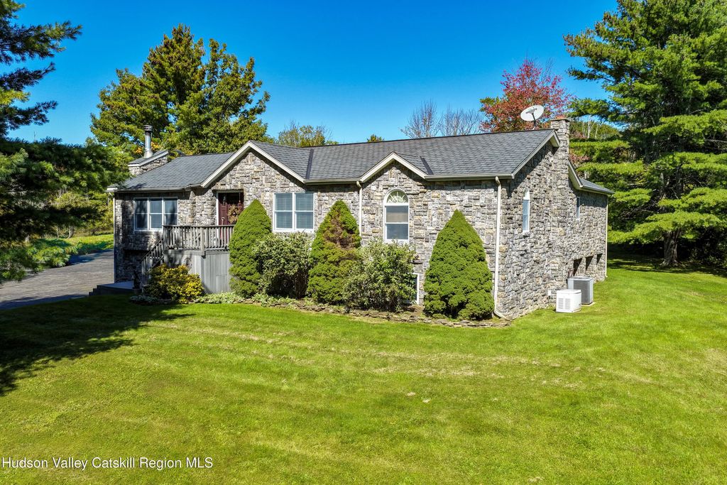 258 Lobdell Mill Road, Westerlo