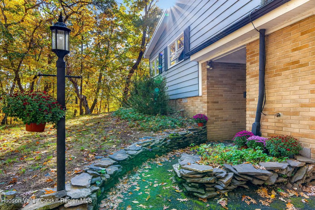 3 Maverick Terrace, Woodstock Property Listing: MLS® #20266170