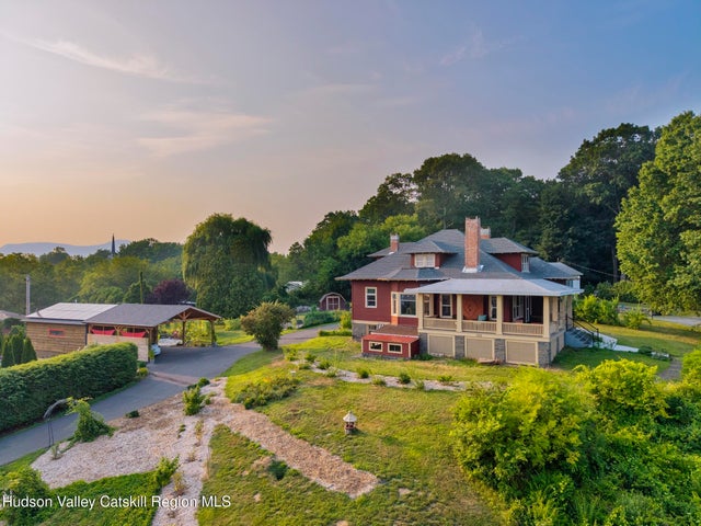 108 Latham Circle, Saugerties