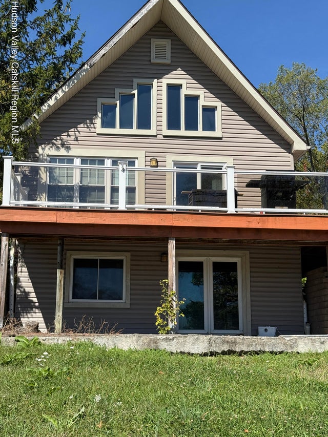 80 Daredevil Drive, Athens