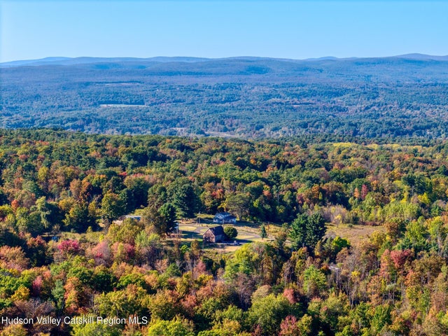 5881-5883 Route 44 55, Kerhonkson