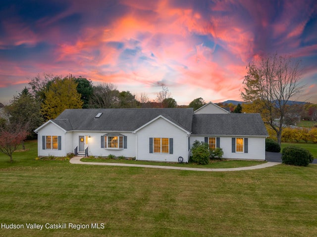 11 Carol Anns Way, Saugerties