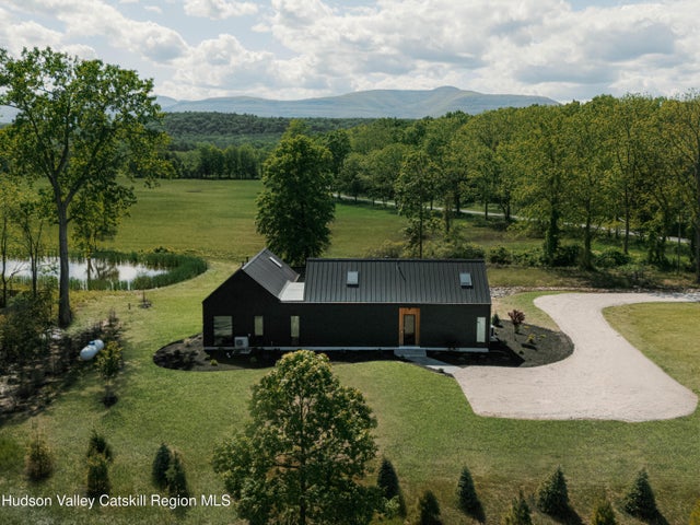 3 Schoolhouse Road, Saugerties