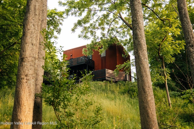 402 Washington Street, Hudson