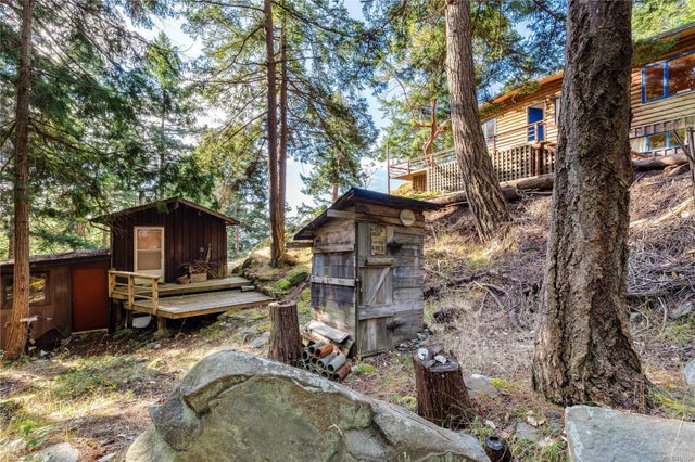4 of 41 - 498 Marine Trnabt, Mayne Island, BC