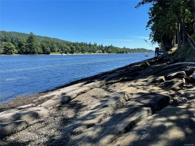 5 of 32 - 674 Weathers Way, Mudge Island, BC