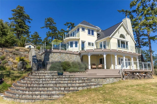 1 of 60 - 7941 Plumper Way, Pender Island, BC