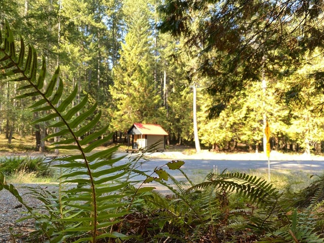1 of 25 - Lt 4 Sitka Grove, Gabriola Island, BC