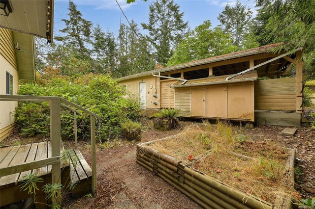 2 of 40 - 223 Mariners Way, Mayne Island, BC