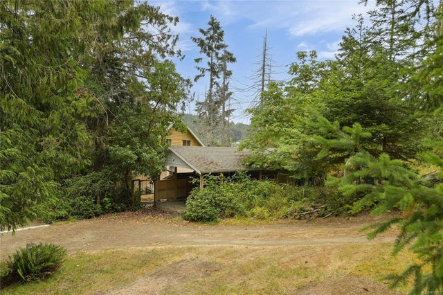 3 of 40 - 223 Mariners Way, Mayne Island, BC