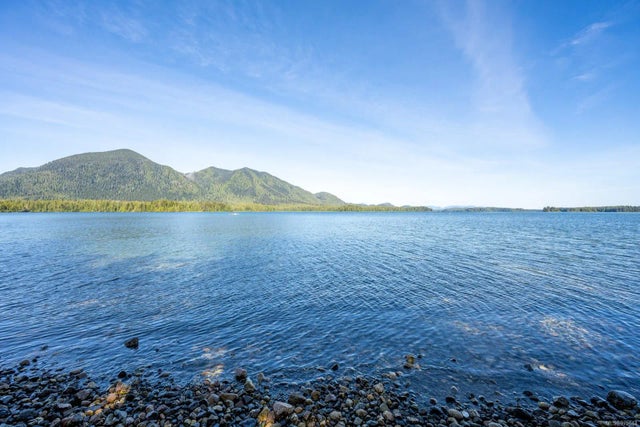 2 of 74 - 780 Campbell St, Tofino, BC