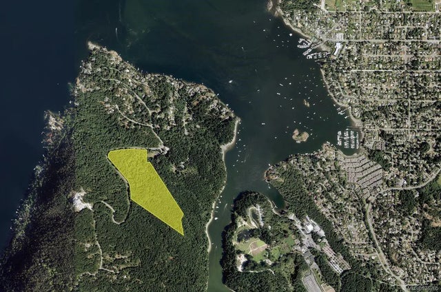 1 of 16 - Lot 4 Willis Point Rd, Central Saanich, BC