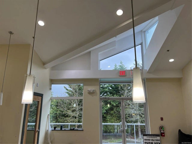 2 of 17 - 1629 Townsite Rd 103, Nanaimo, BC