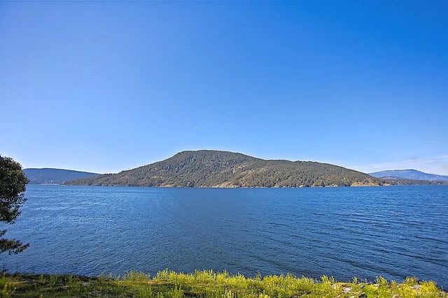 2 of 37 - 206 Narrows West Rd, Salt Spring, BC