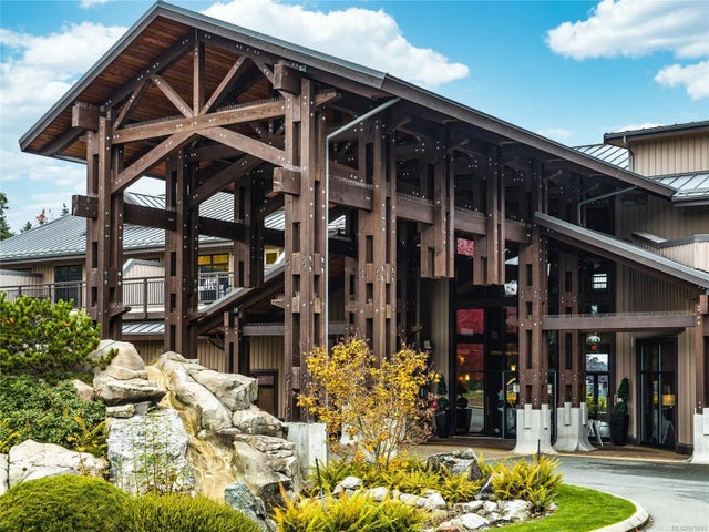 1 of 27 - 1175 Resort Dr 106, Parksville, BC