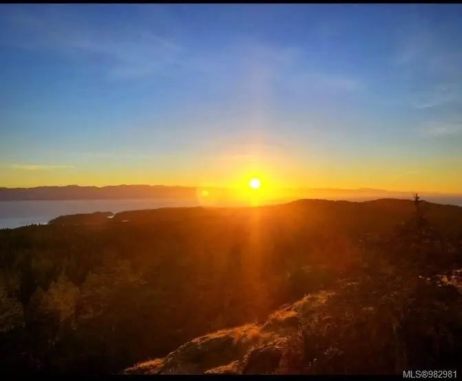 2 Main Rd, Lasqueti Island