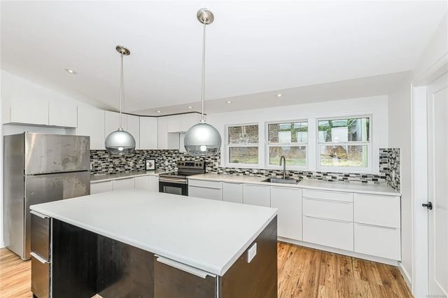 5 of 26 - 879 Rainbow Rd, Salt Spring, BC