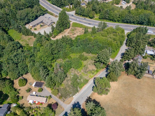 4 of 30 - 2433 Summerset Rd, Nanoose Bay, BC