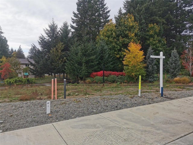 4 of 14 - 7 Leam Rd, Nanaimo, BC
