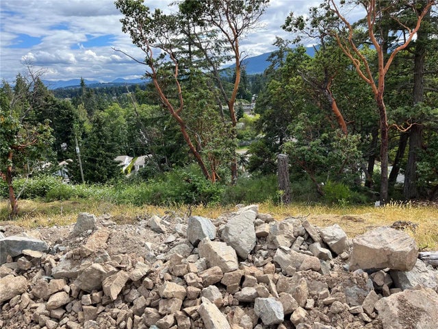 4 of 8 - 1221 Manzanita Pl, Nanaimo, BC