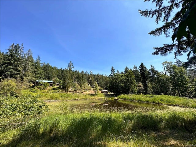 3 of 38 - 400 Baker Rd, Salt Spring, BC