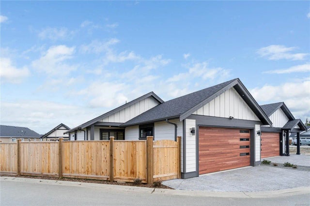 2 of 23 - 637 Buttonwood Lane, Parksville, BC