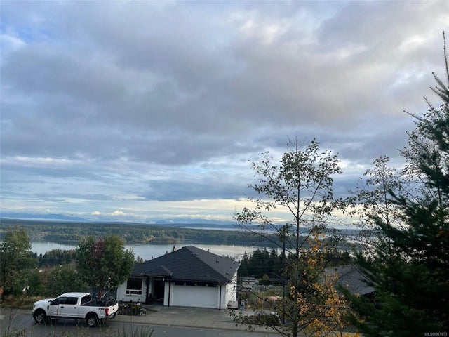 3 of 8 - 436 Thetis Dr, Ladysmith, BC