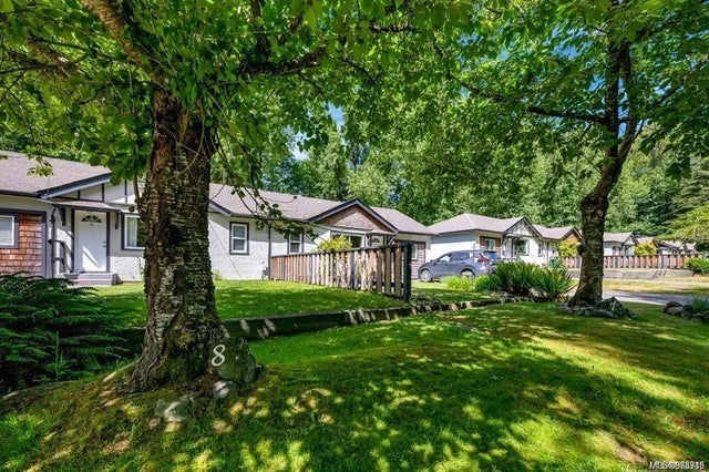 1 of 39 - 8033 Greendale Rd, Lake Cowichan, BC