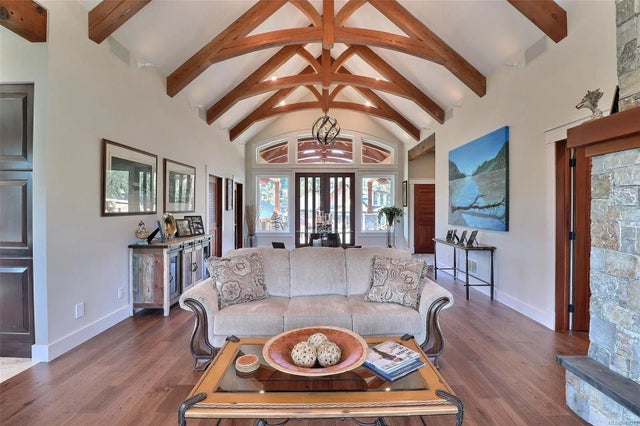 5 of 19 - 7343 Lakefront Pl, Lake Cowichan, BC