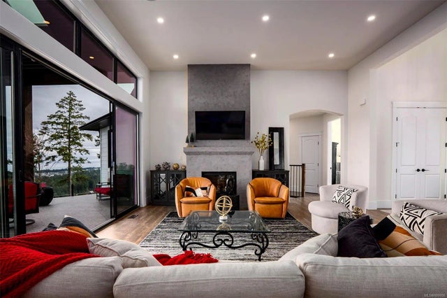 3 of 37 - 5060 Broad Ridge Pl, Lantzville, BC