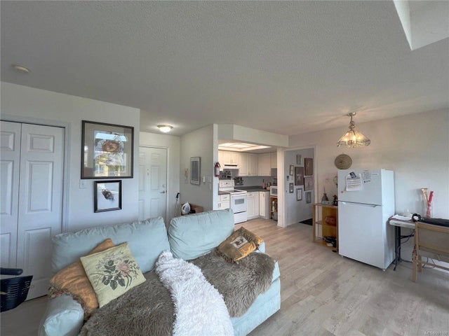 5 of 41 - 264 Mcvickers St 202, Parksville, BC