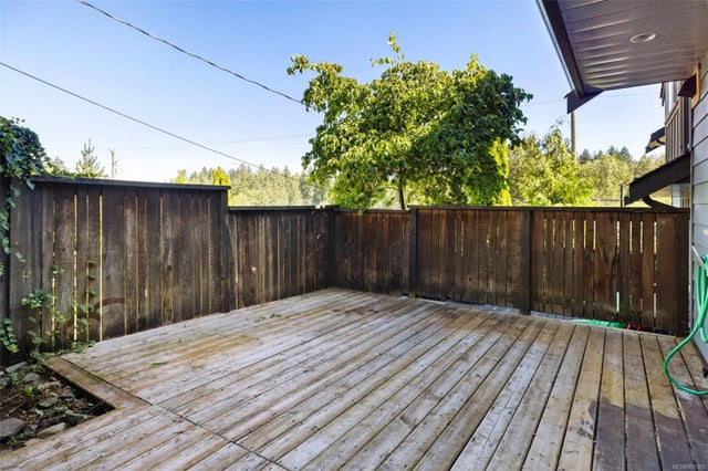 4 of 40 - 1141 2nd Ave 2, Ladysmith, BC