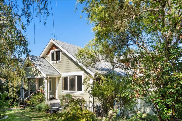 1 of 45 - 293 Bayview Ave, Ladysmith, BC