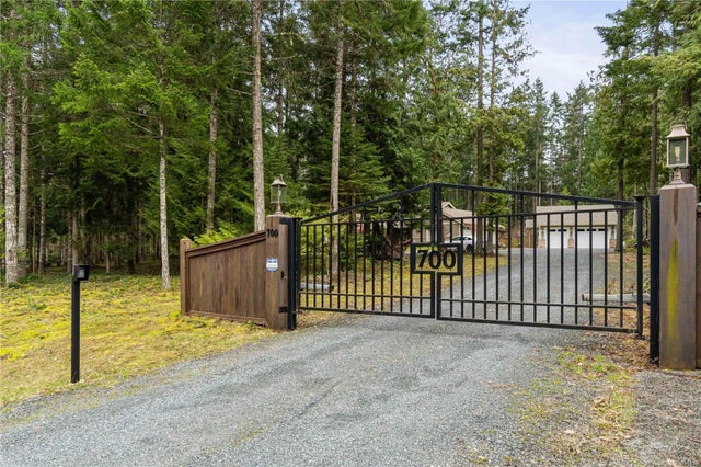 2 of 54 - 700 Wildgreen Way, Parksville, BC