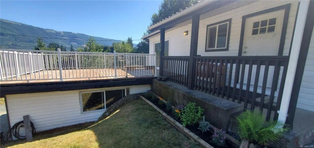 1 of 22 - 332 South Shore Rd, Lake Cowichan, BC