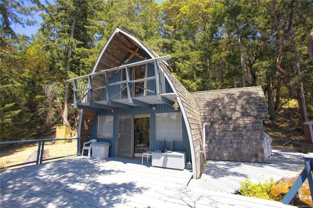 2 of 29 - 155 Mountain Park Dr, Salt Spring, BC