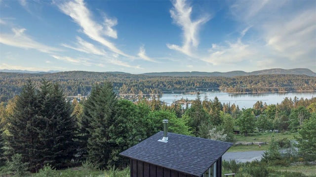 5 of 6 - 125 Bishops Walk Rd, Salt Spring, BC