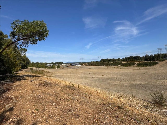 5 of 10 - 6 Ashling Rd, Qualicum Beach, BC