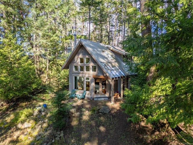 3 of 35 - 1617 Schooner Way, Pender Island, BC