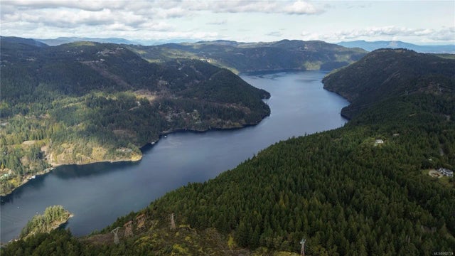 2 of 26 - 1026 Viart Rd, Highlands, BC