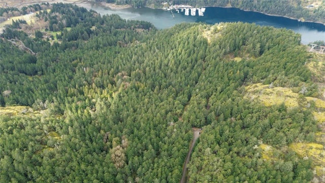 5 of 26 - 1026 Viart Rd, Highlands, BC