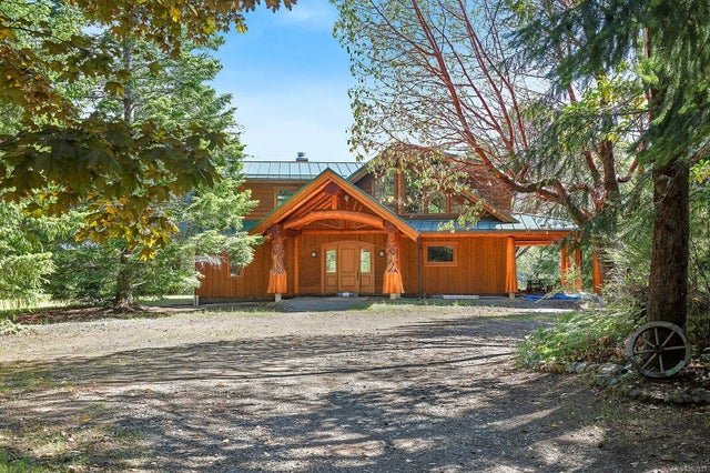 2 of 99 - 1100 Keith Rd, Qualicum Beach, BC