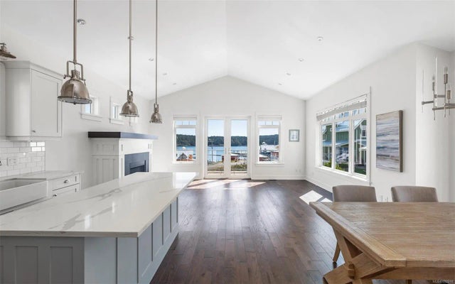 4 of 40 - 133 Hilltop Cres, Sooke, BC