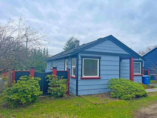 2 of 25 - 474 & 486 Wakesiah Ave, Nanaimo, BC